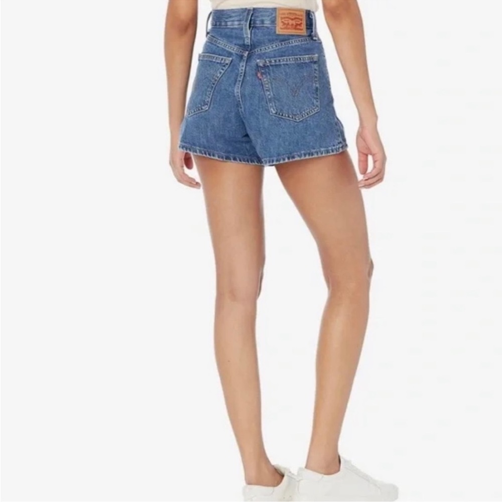 Levi’s high rise shorts 100% cotton denim high waisted classic vintage button